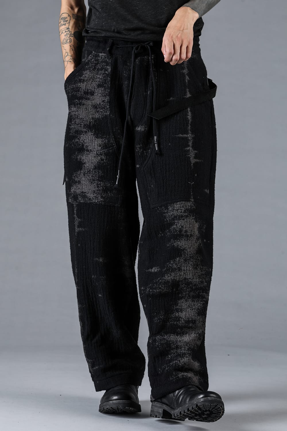 フォグストライプジャガードバギーパンツ