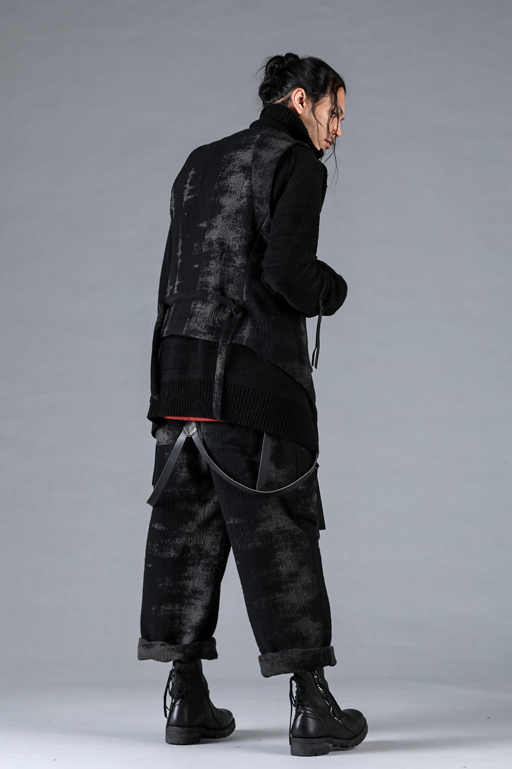 フォグストライプジャガードバギーパンツ