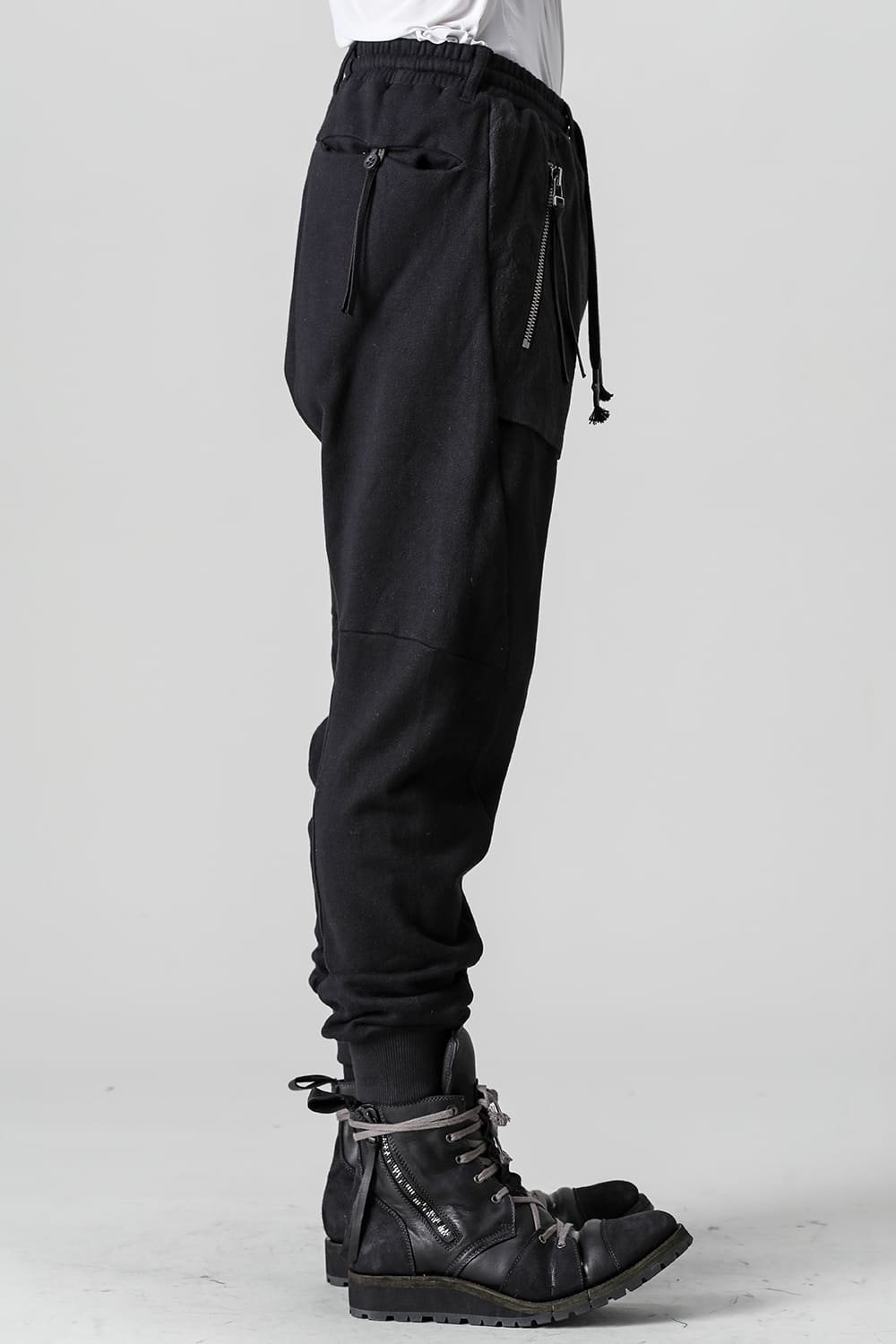 Untwisted Fleece-Lined Tapered Cropped Pants  Black