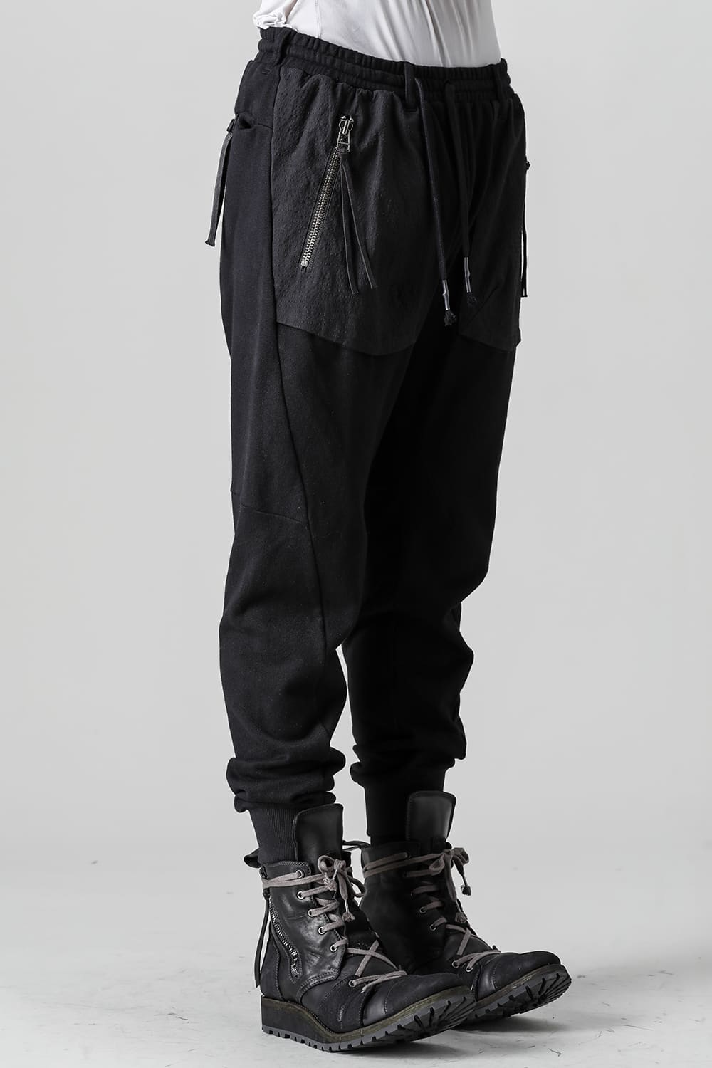 Untwisted Fleece-Lined Tapered Cropped Pants  Black