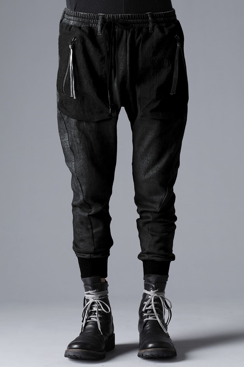 Untwisted Fleece-Lined Tapered Cropped Pants  Black