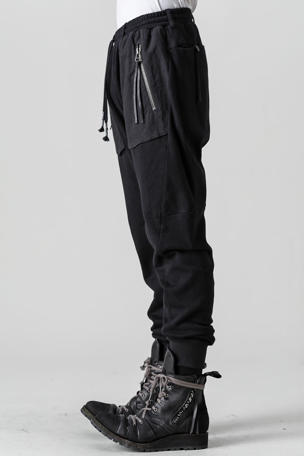 Untwisted Fleece-Lined Tapered Cropped Pants  Black