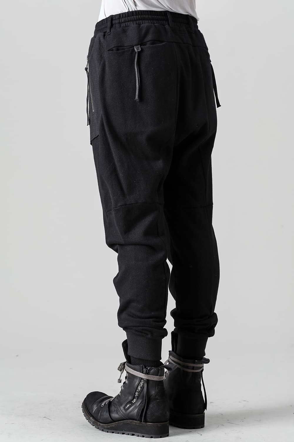 Untwisted Fleece-Lined Tapered Cropped Pants  Black