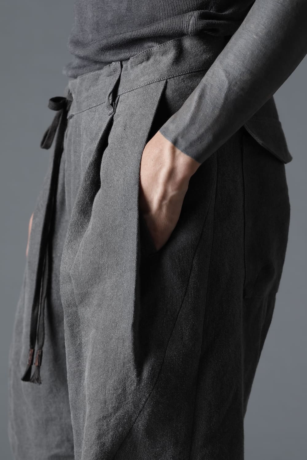 墨染和紙×リネン高密度ツイルワイドパンツ  チャコール