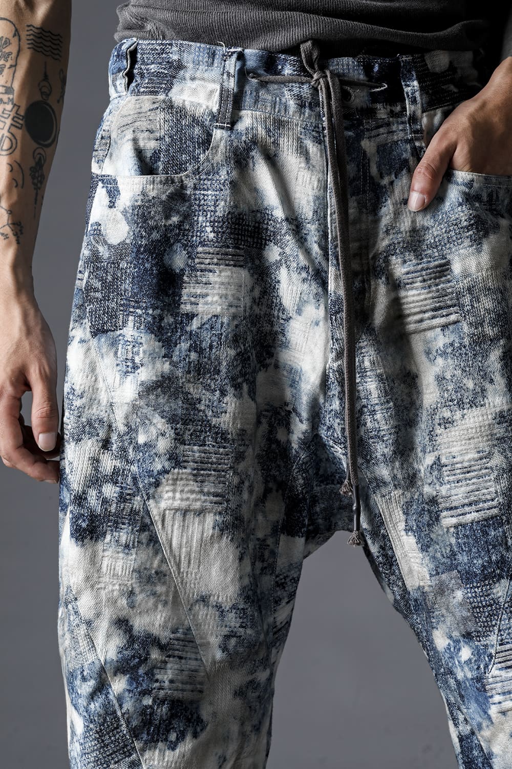 Splash Bleach Patchwork Jacquard Stretch Cotton Tapered Cropped Pants