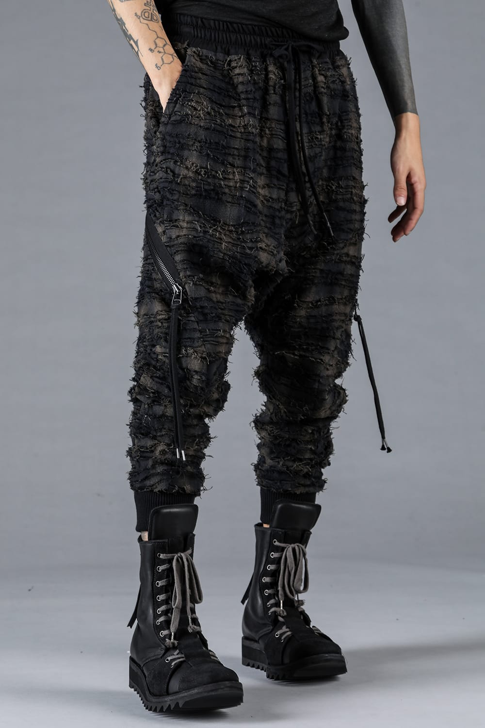 Cotton Viyella Damage Quilt Low-Crotch Jogger Pants Plaid Dust