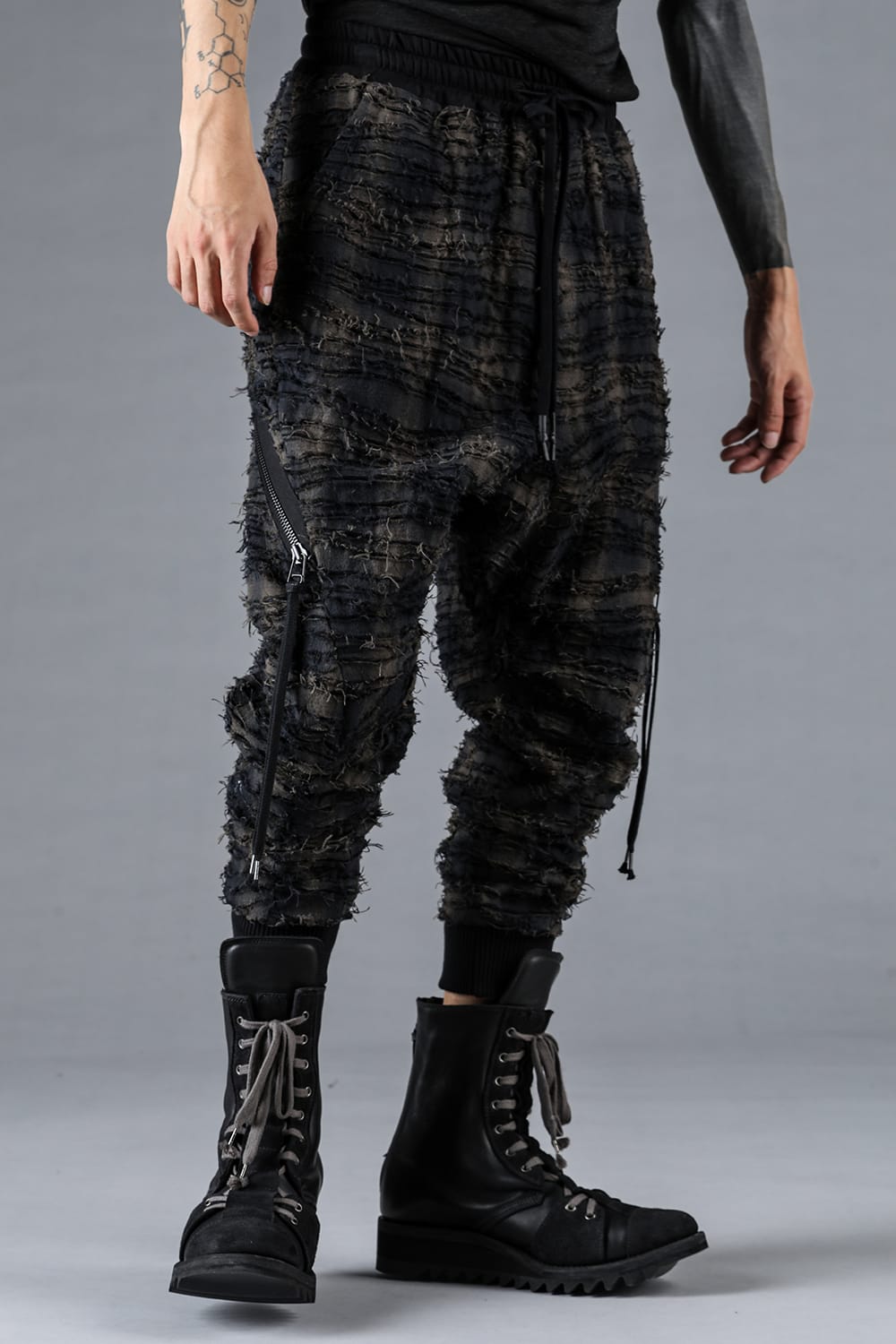 Cotton Viyella Damage Quilt Low-Crotch Jogger Pants Plaid Dust