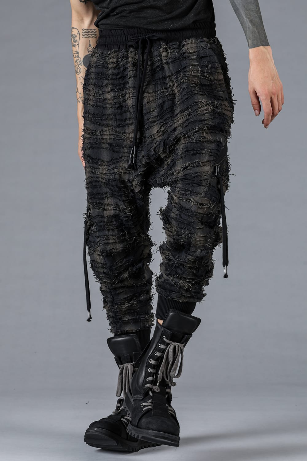 Cotton Viyella Damage Quilt Low-Crotch Jogger Pants Plaid Dust