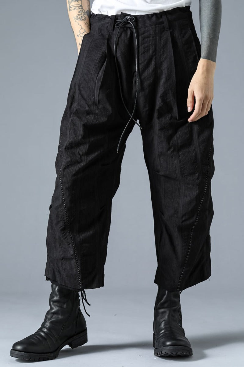 Shrink Pin Stripe Overlock Wide Cropped Pants