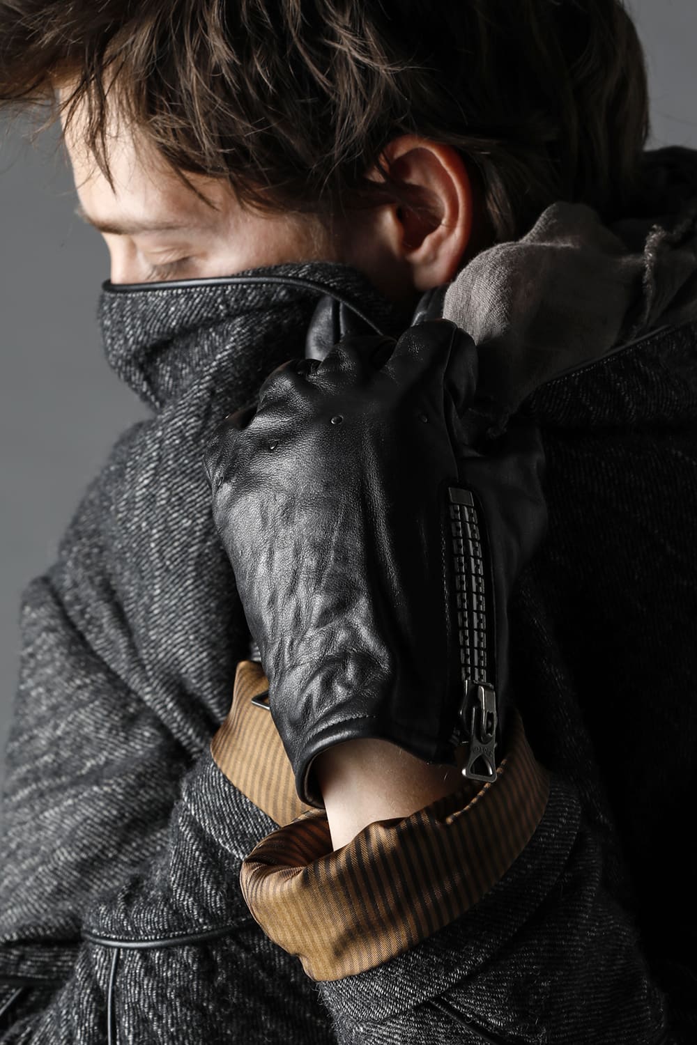 Horse Leather Nail ZIP Gloves Black