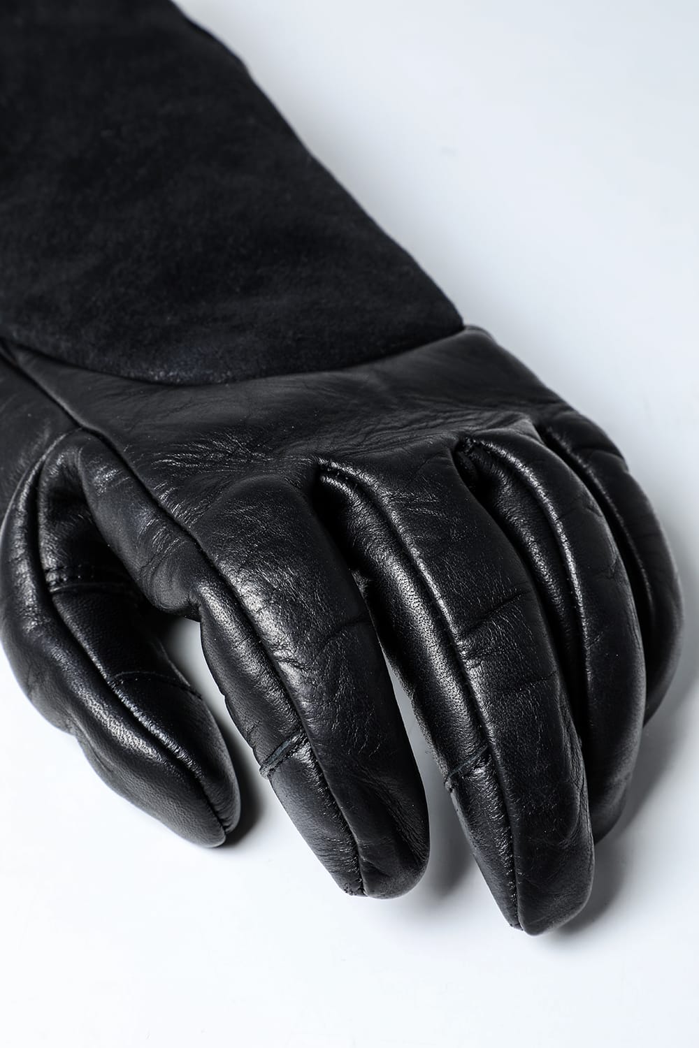 フレンチベイビーラムムートン×ホースレザーコンビネーショングローブ