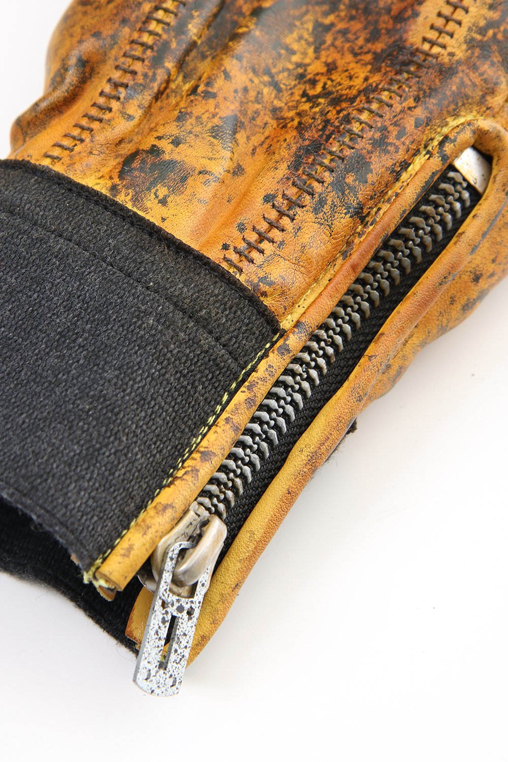 Dusty leaf Horse leather Over lock gloves Yellow