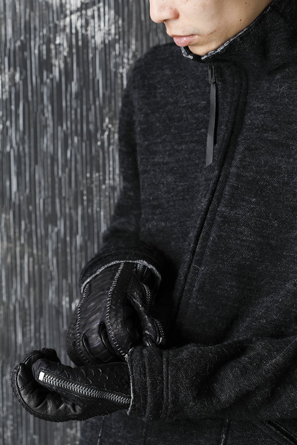 Python×Horse Leather Zip Glove