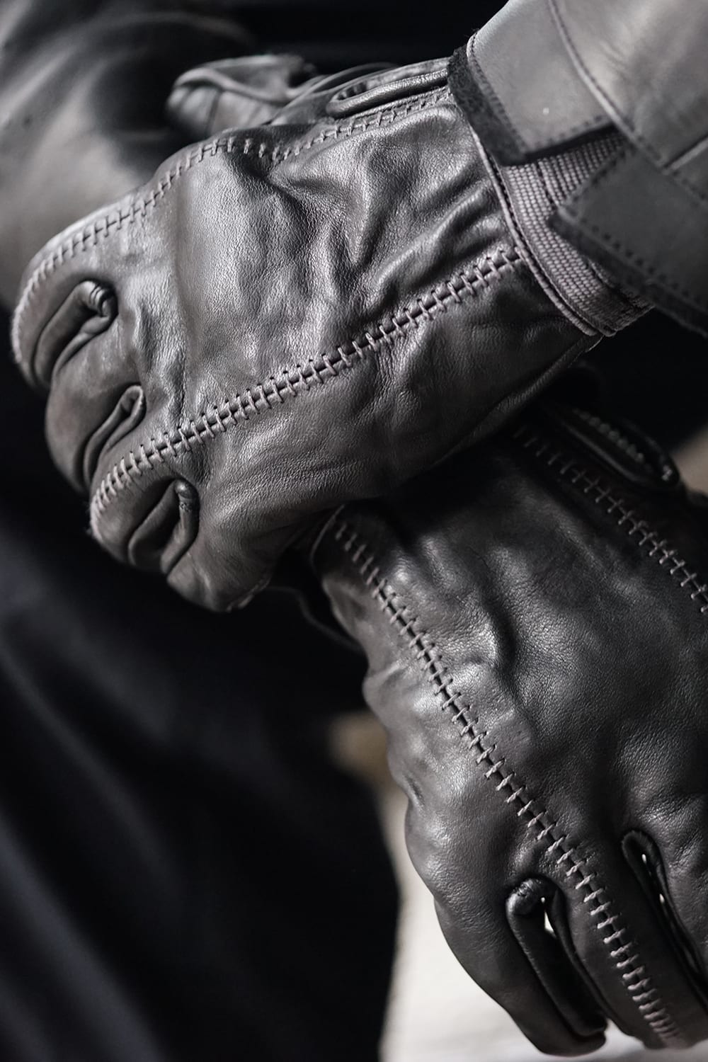 Horse leather over lock glove