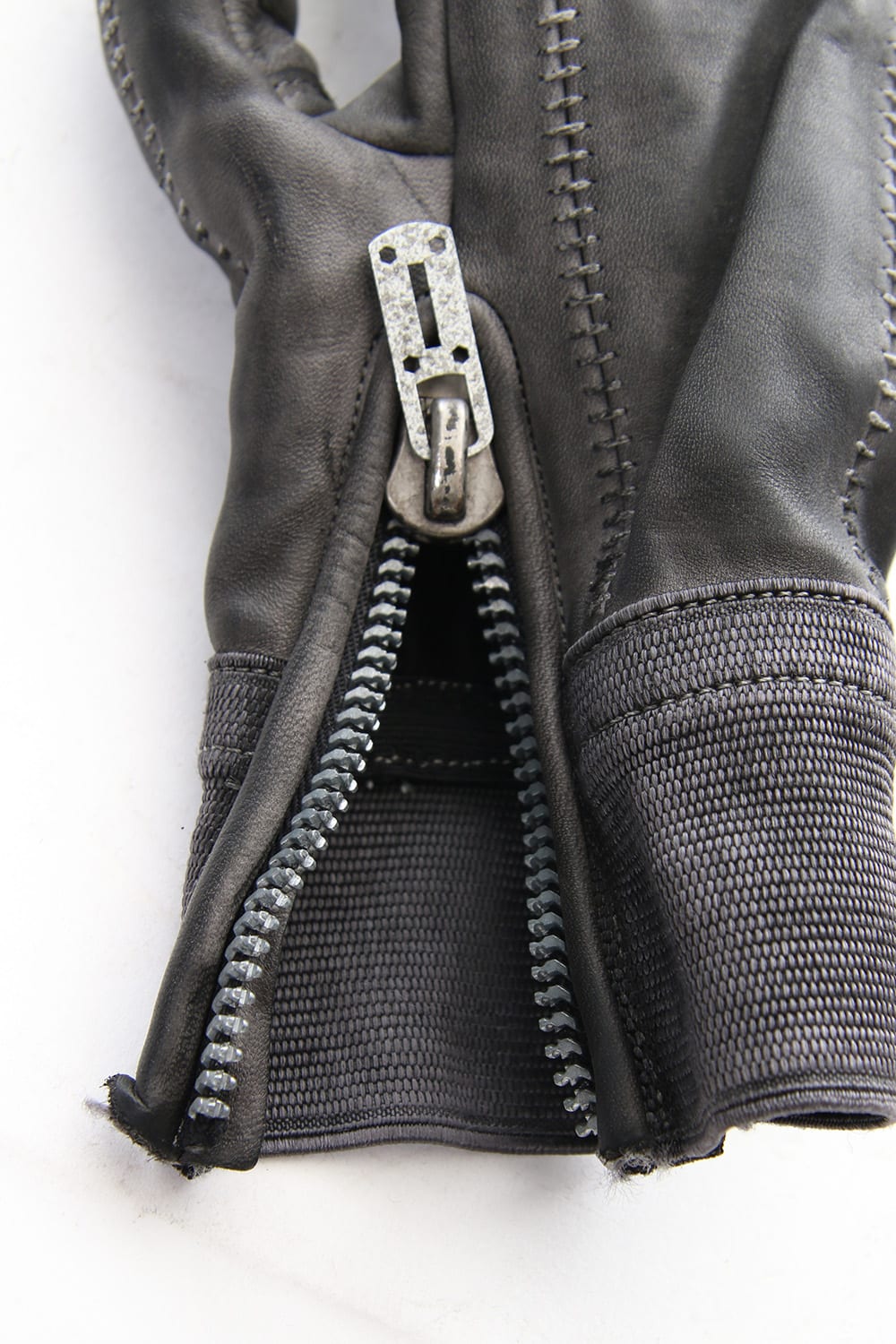 Horse leather cold dye over lock glove