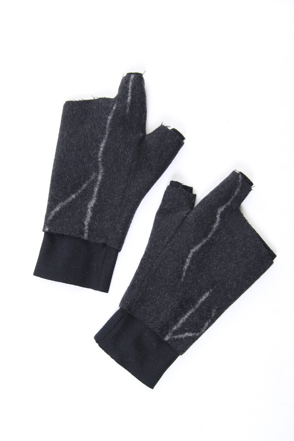 Pure cashmere needle punch fingerless glove