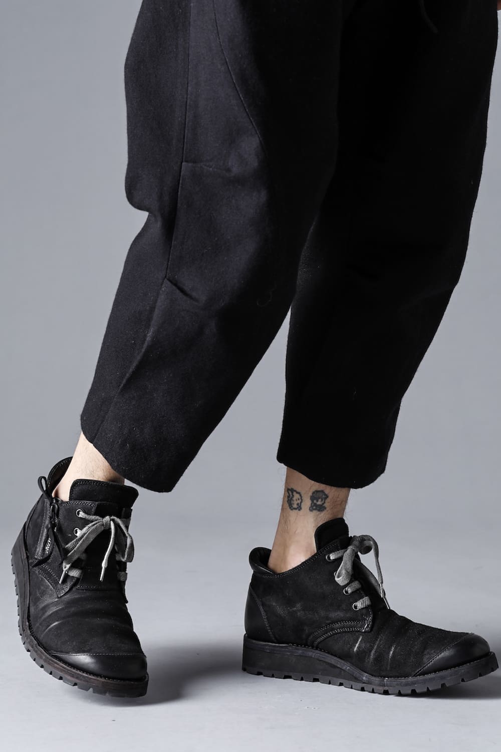 Horse Leather Flat Sole Sneakers Derby Shoes  Black