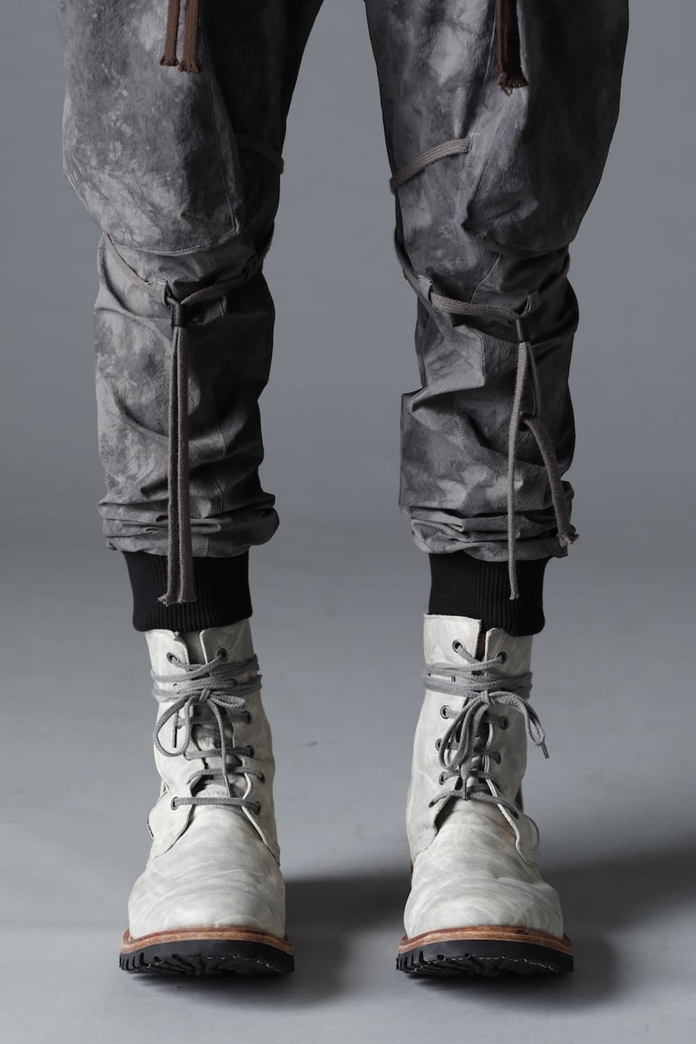 Horse Leathe Lace Up Boots Dusty White