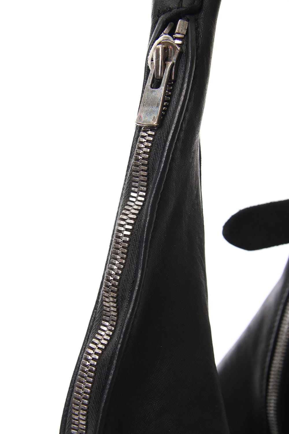 ラウンドジップ ショルダーバッグ ソフト ホース フルグレイン レザー - SZ01