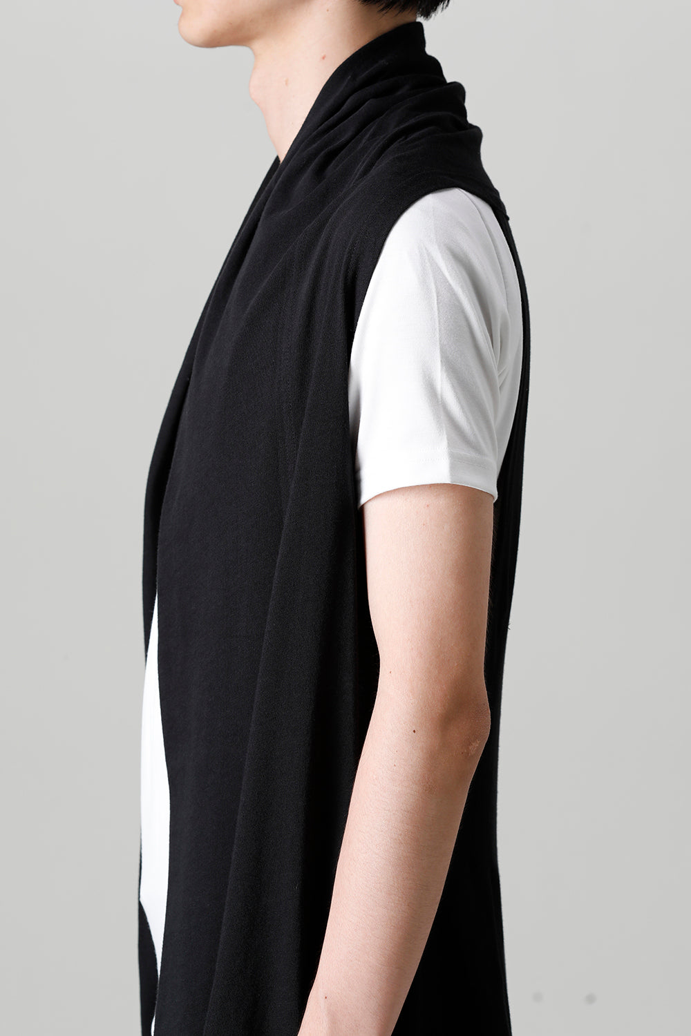 TERRON Sleeveless Cardigan