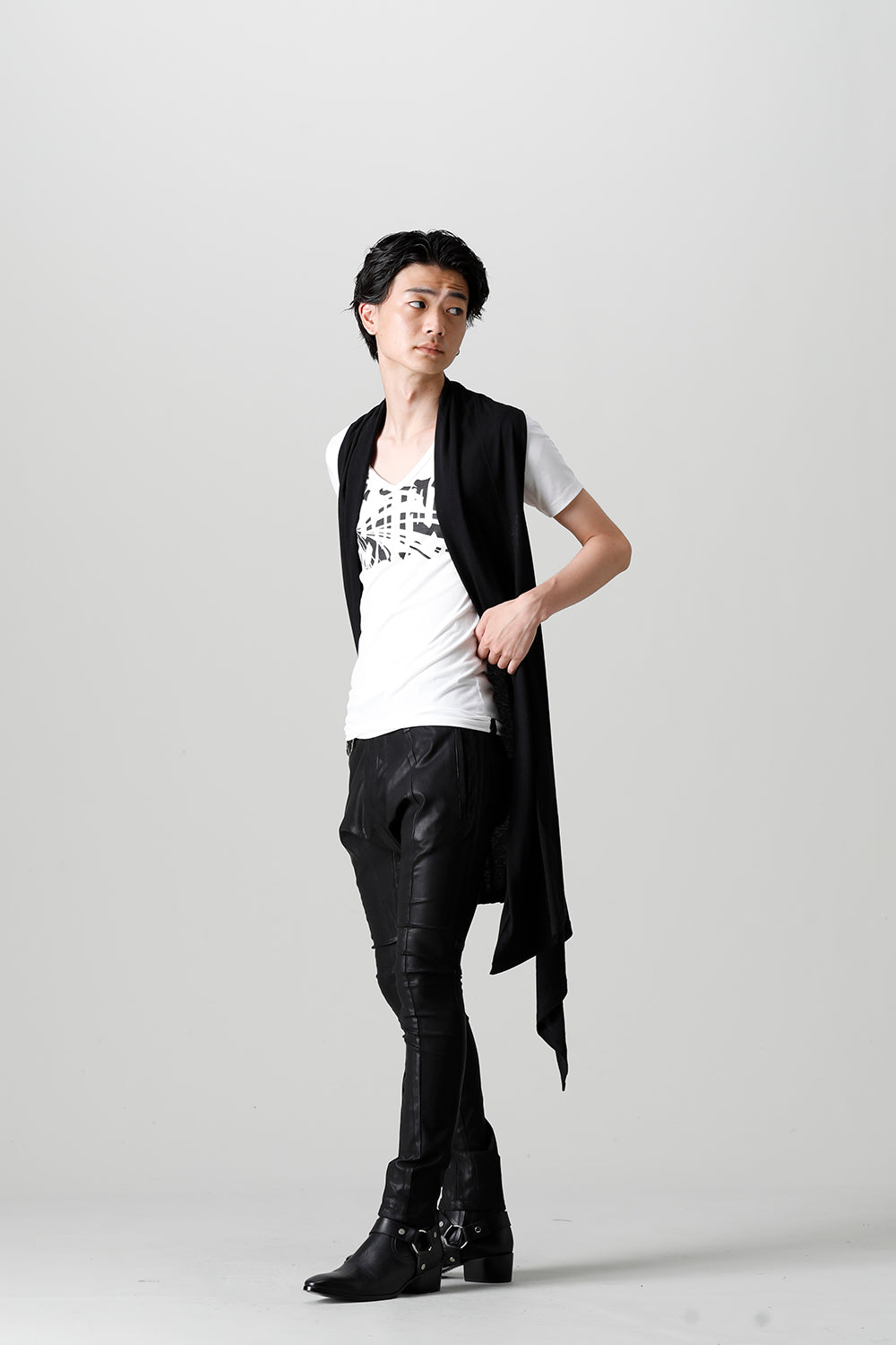 TERRON Sleeveless Cardigan