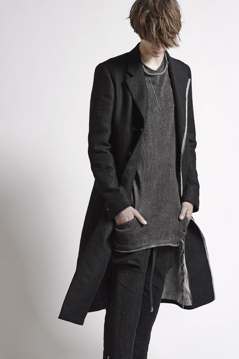 Hem Pocket Short Sleeve Knit Charcoal