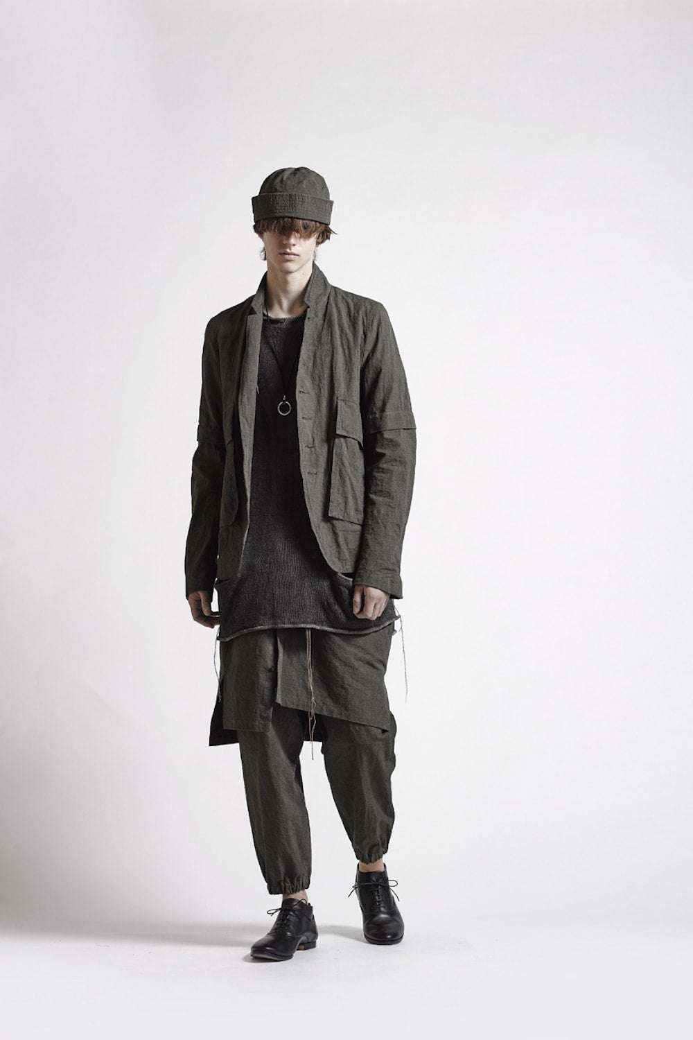 Hem Pocket Short Sleeve Knit Charcoal