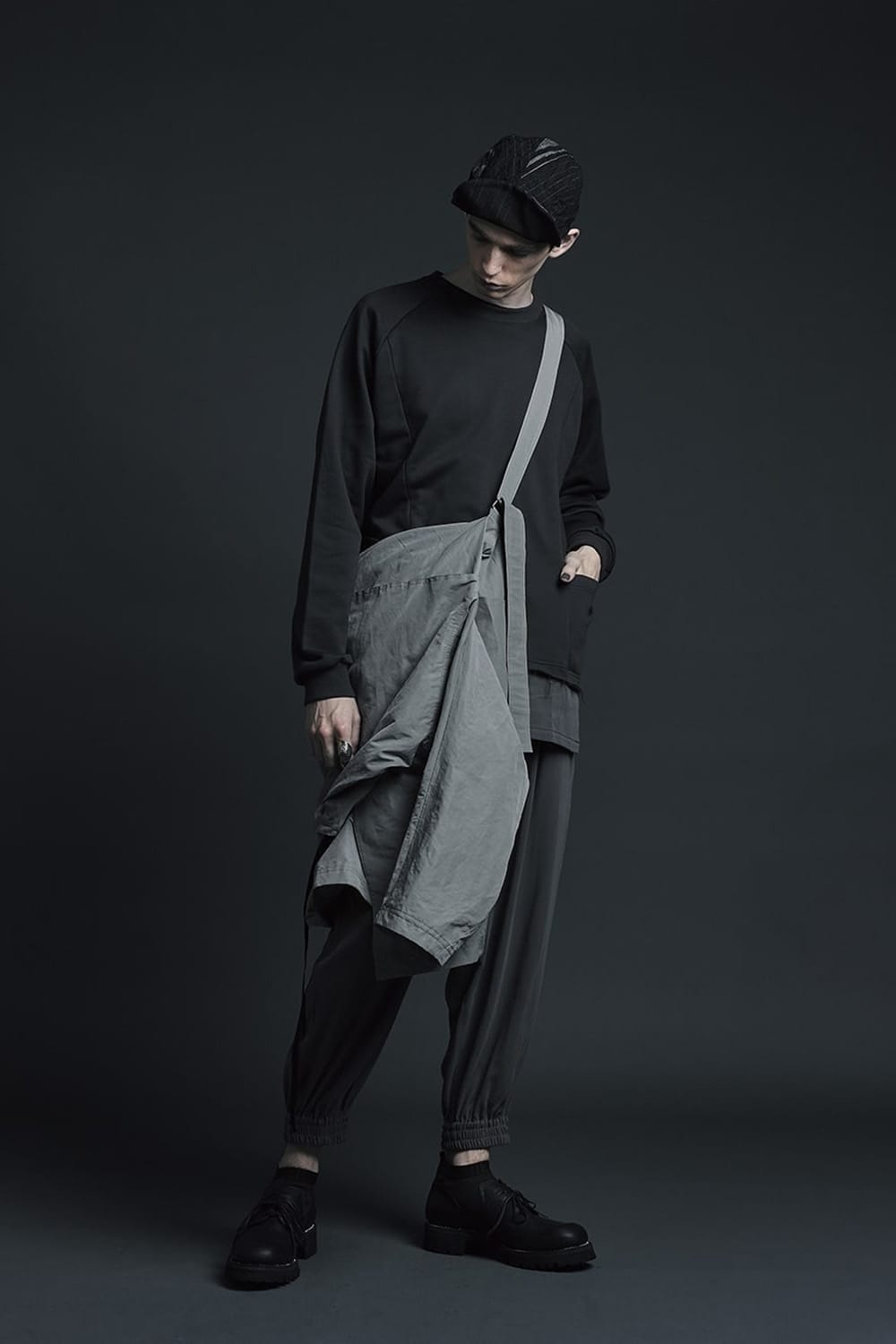 Hard twist Double weave Cuff pants Gray