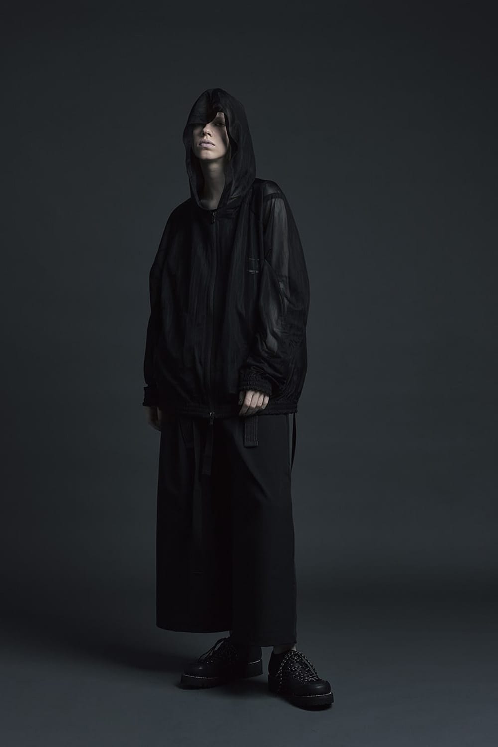 See throug Back print Hooded blouson Black