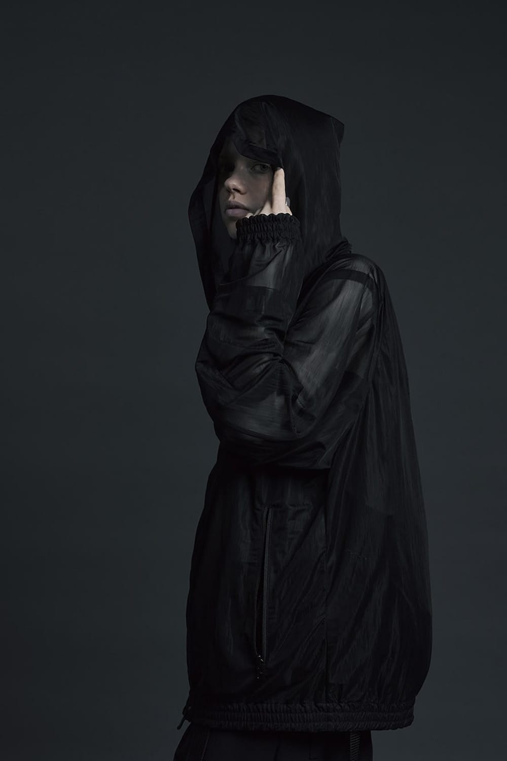 See throug Back print Hooded blouson Black
