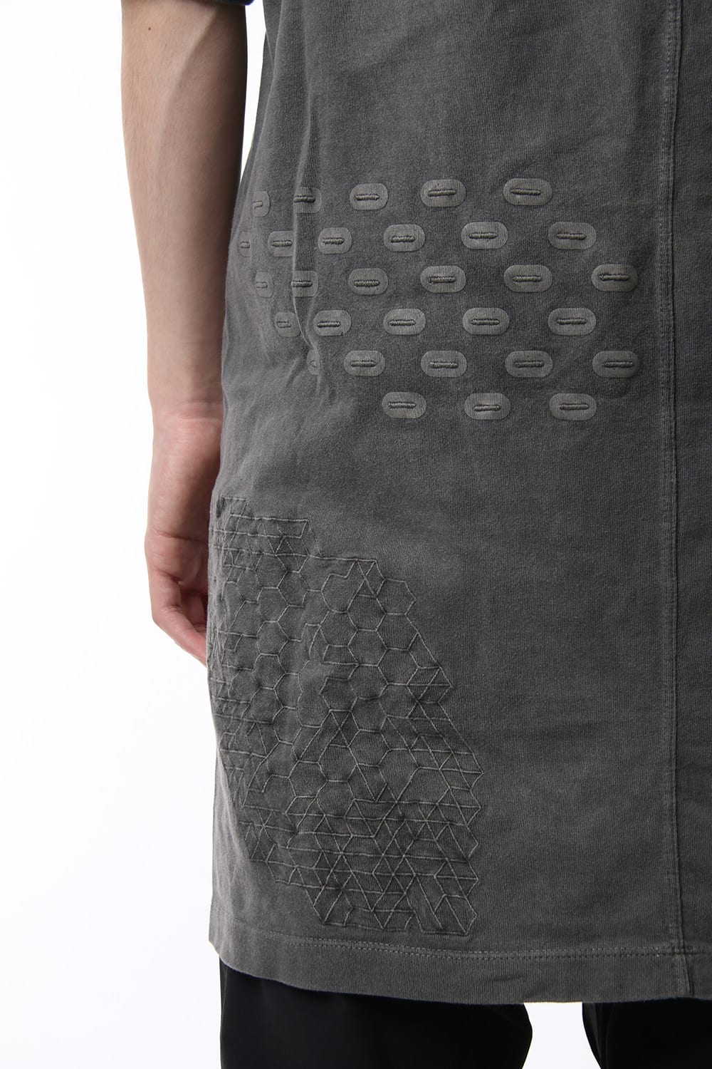 Reflector print & embroidery T-shirt (Black)