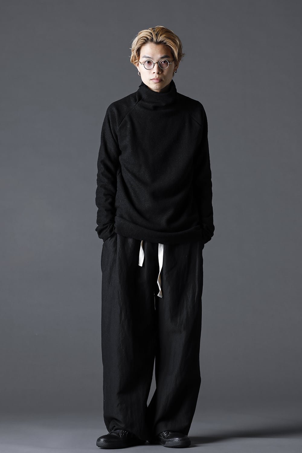 Wool Bottle Neck Knit Black