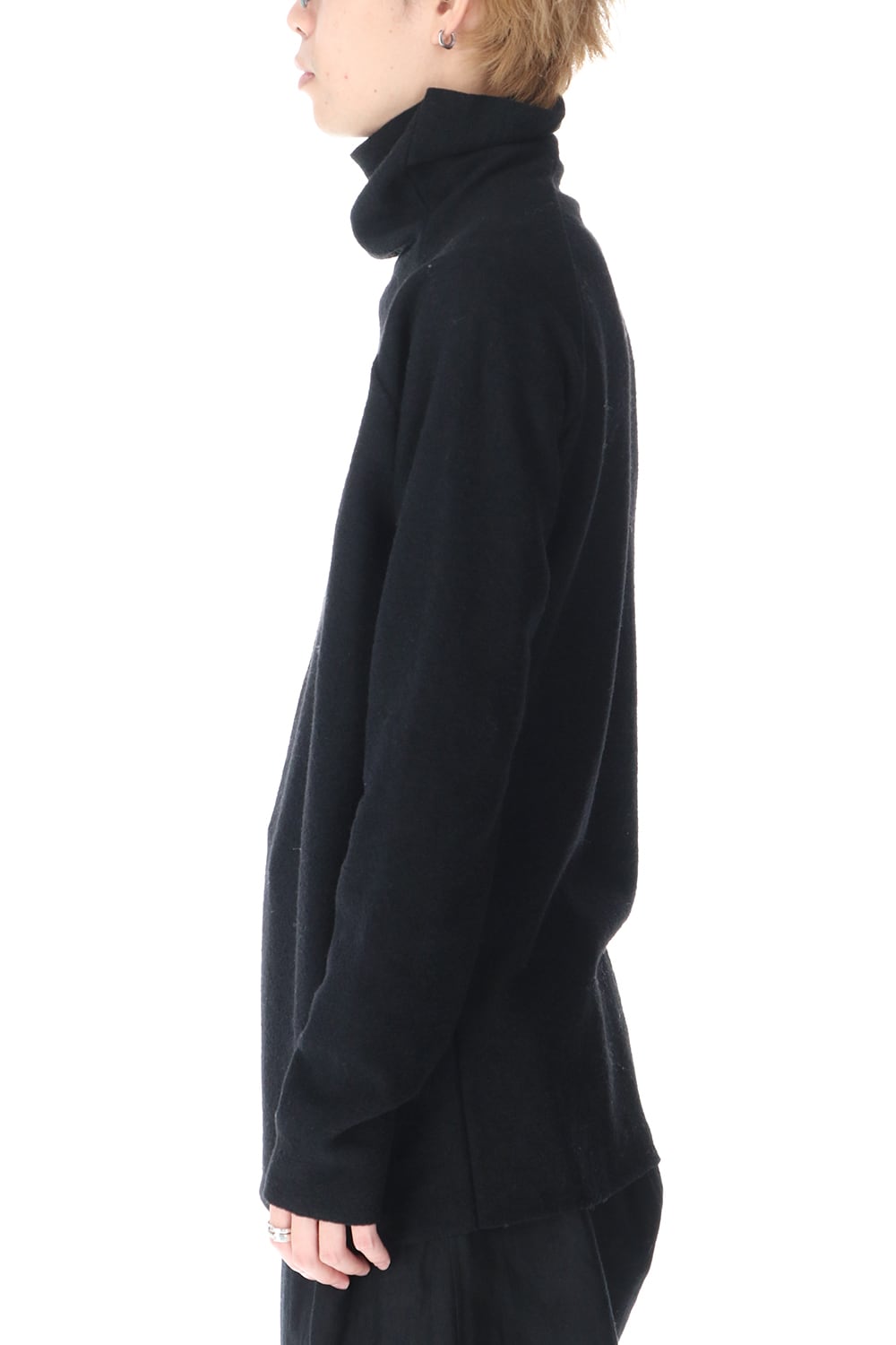 Wool Bottle Neck Knit Black