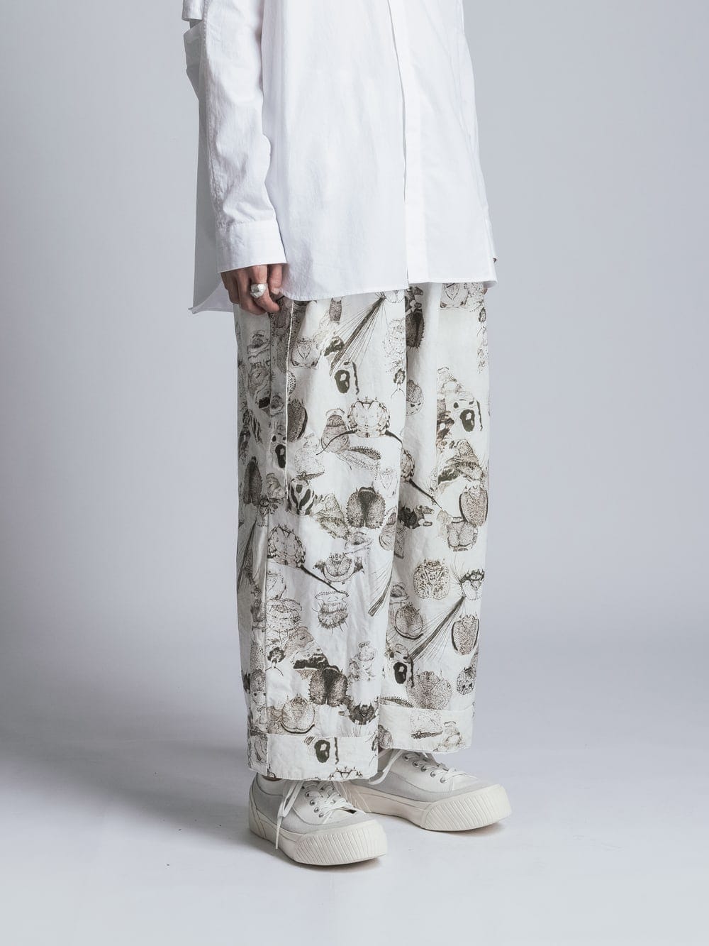 SUZUKO MOMOYAMA Innsects Print Wide Pants White Mix