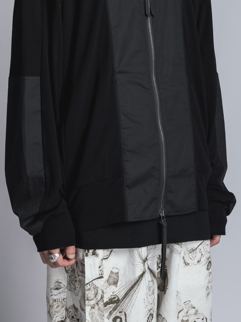 梨地スムース ボンバージャケット