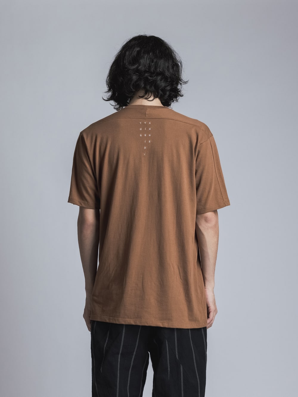 Jersey Stitch Embroidered T-shirt  Brown