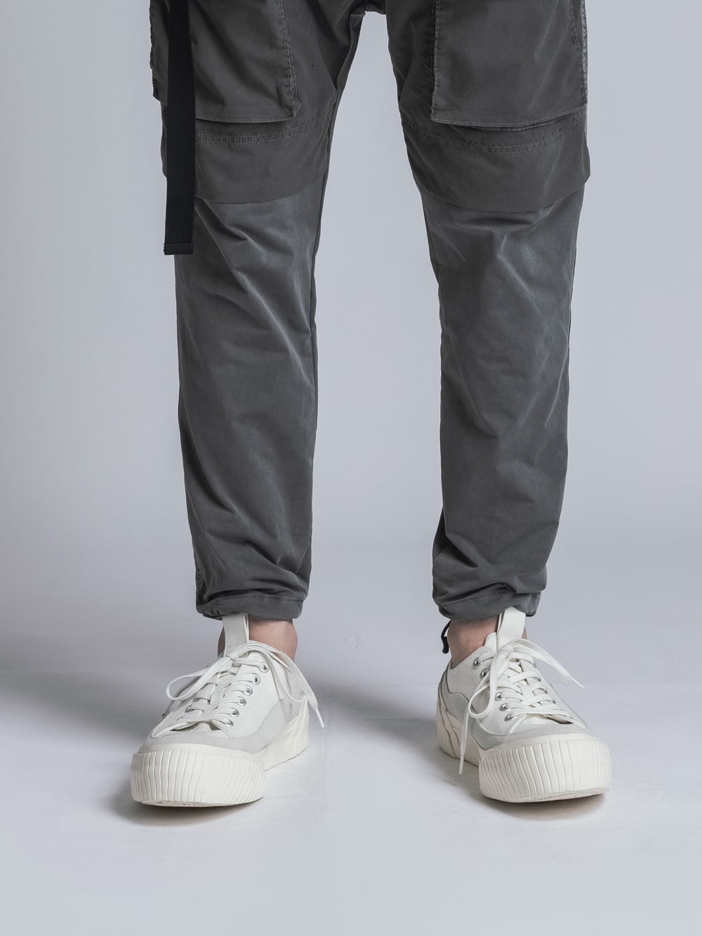 ローカットスニーカー  White