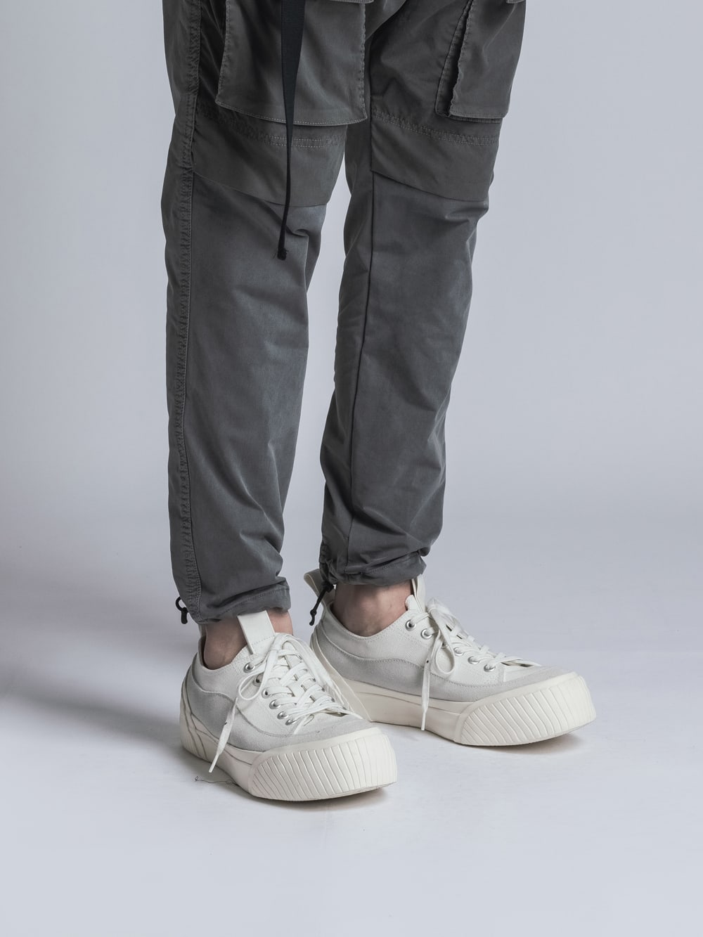 ローカットスニーカー  White