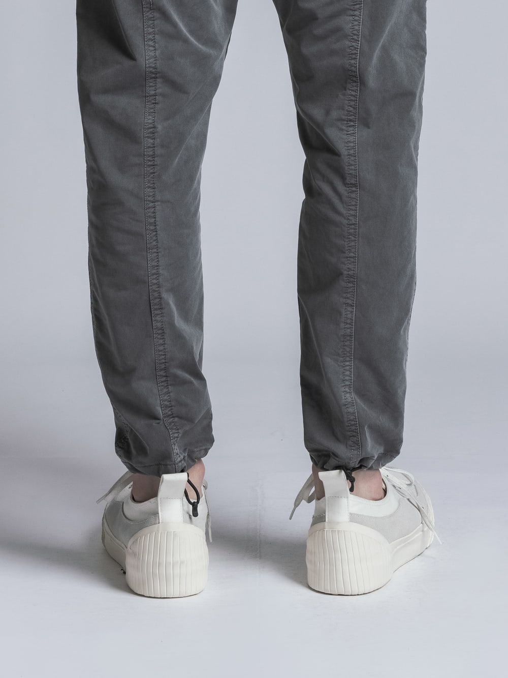 ローカットスニーカー  White