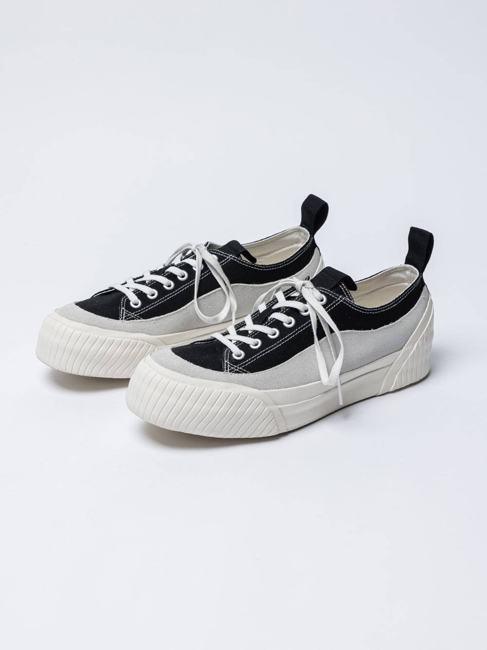 ローカットスニーカー  Black