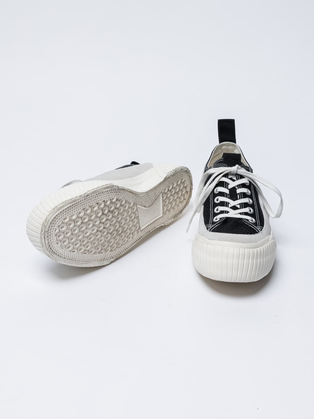 ローカットスニーカー  Black