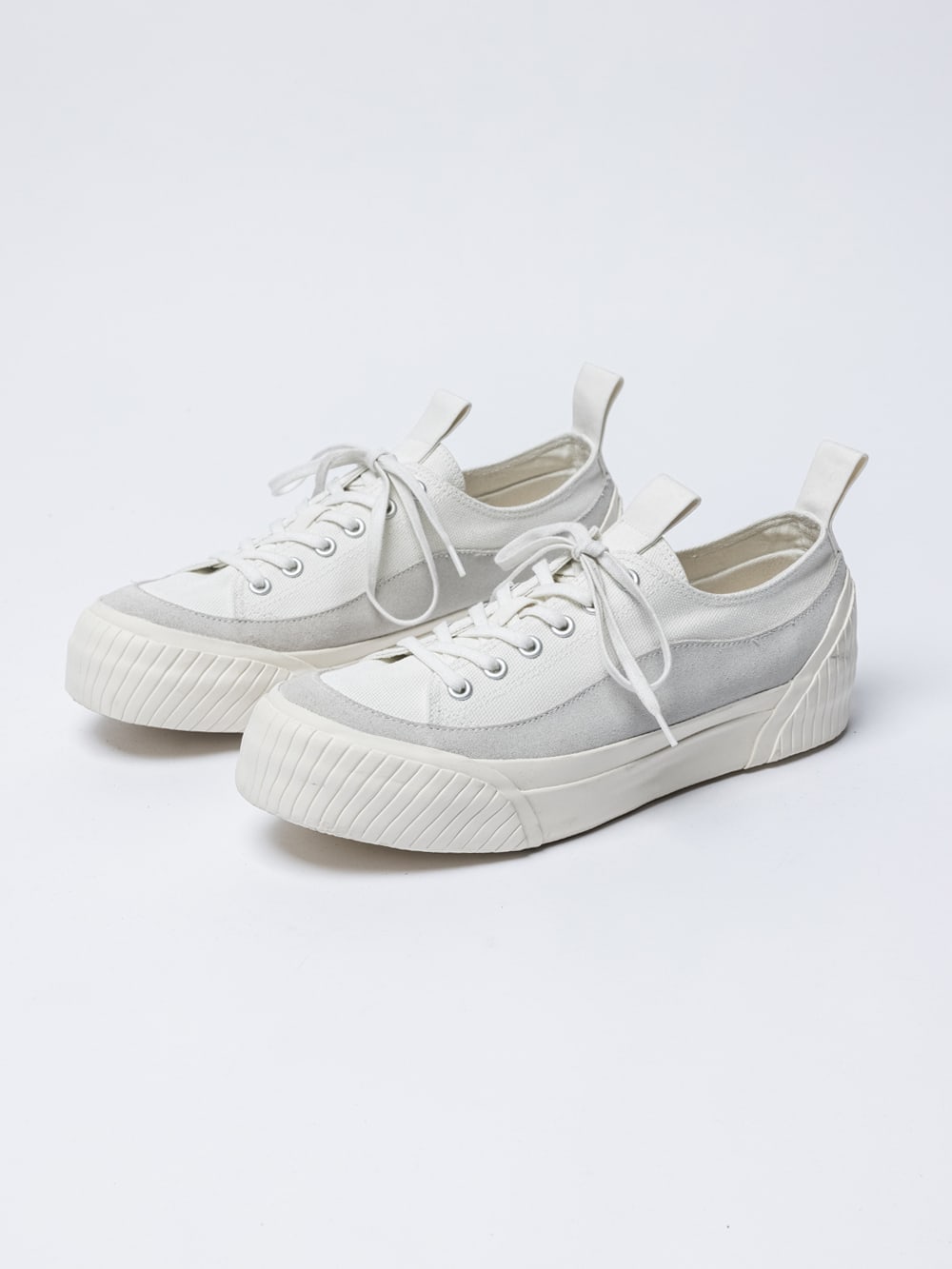 ローカットスニーカー  White