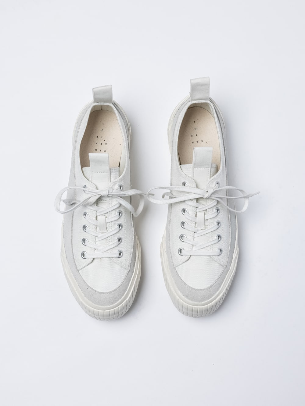 ローカットスニーカー  White