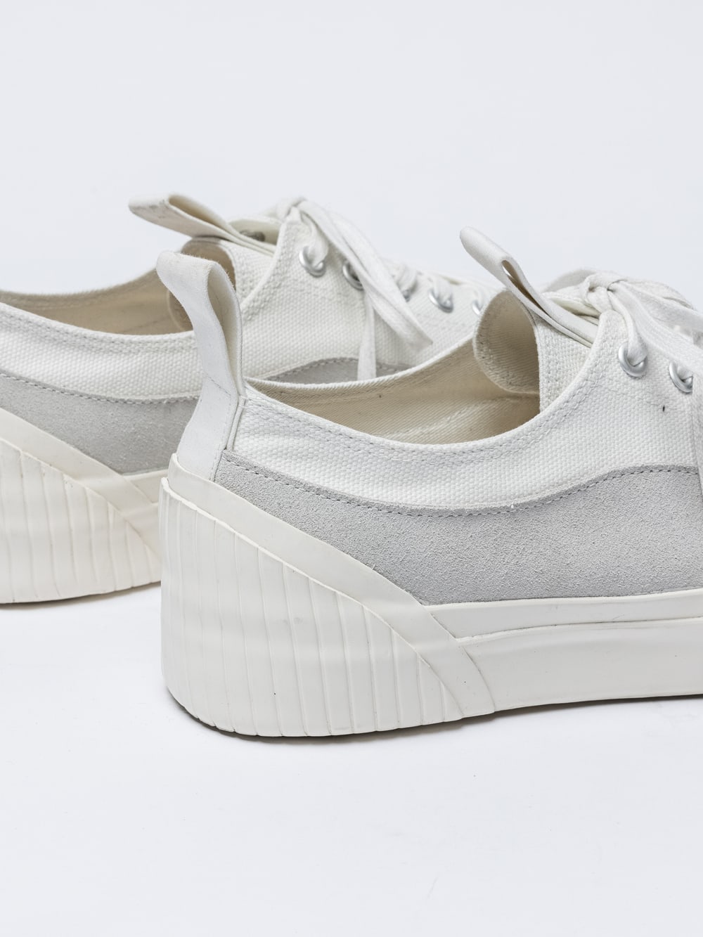 ローカットスニーカー  White