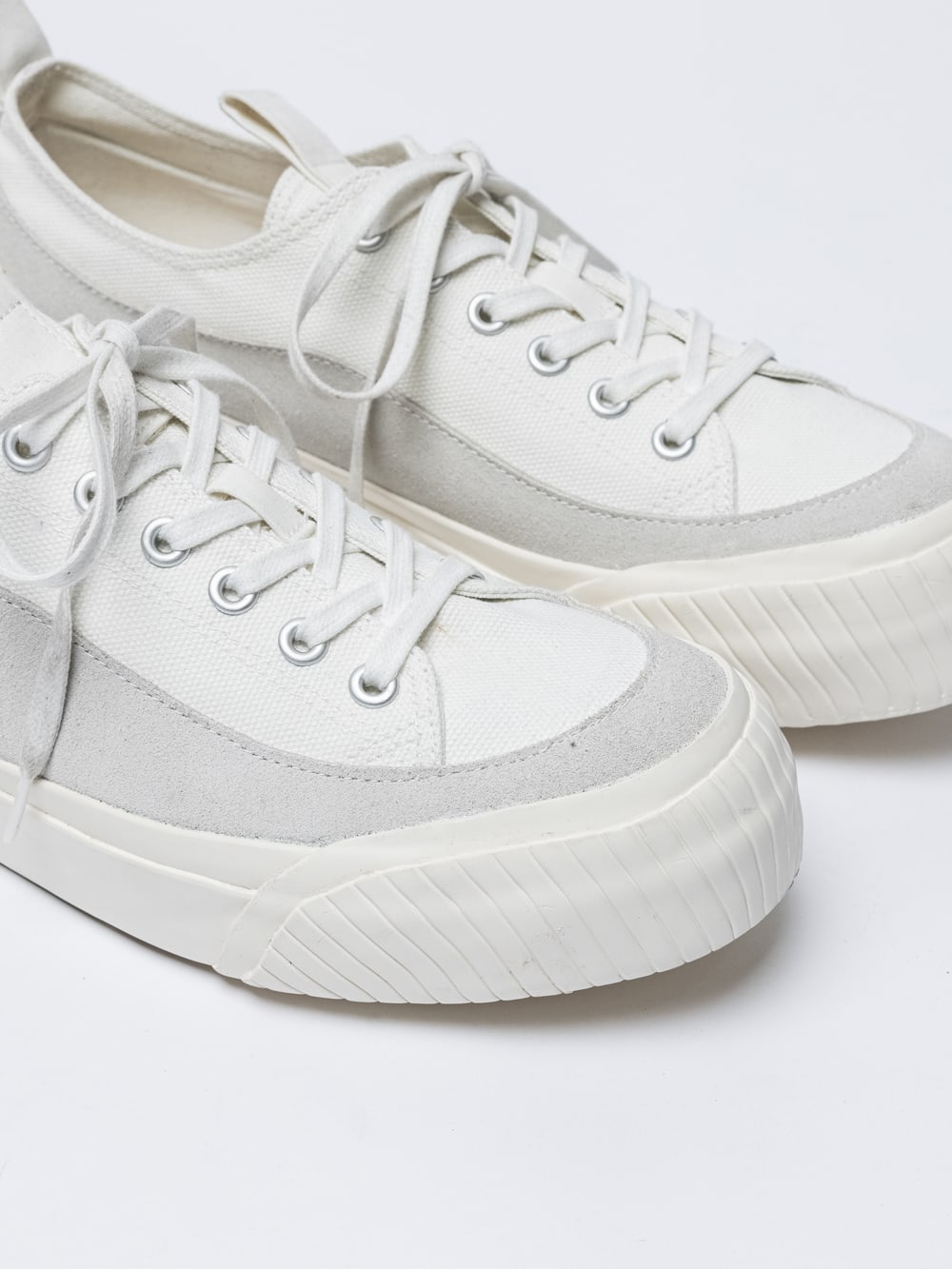 ローカットスニーカー  White