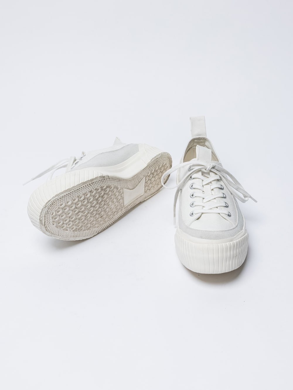 ローカットスニーカー  White