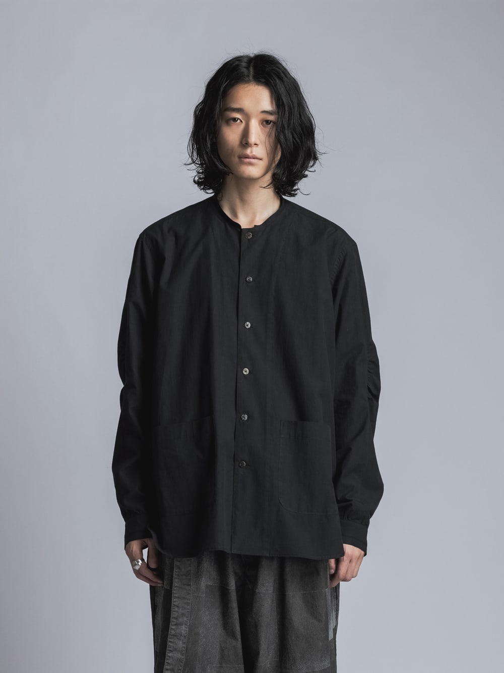 Typewriter Band Collar Shirt  Black