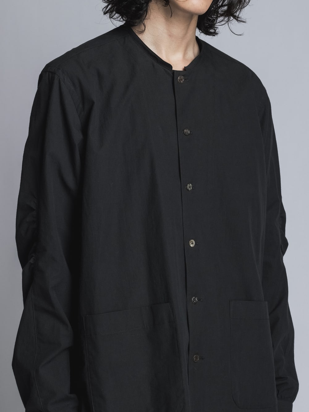 Typewriter Band Collar Shirt  Black