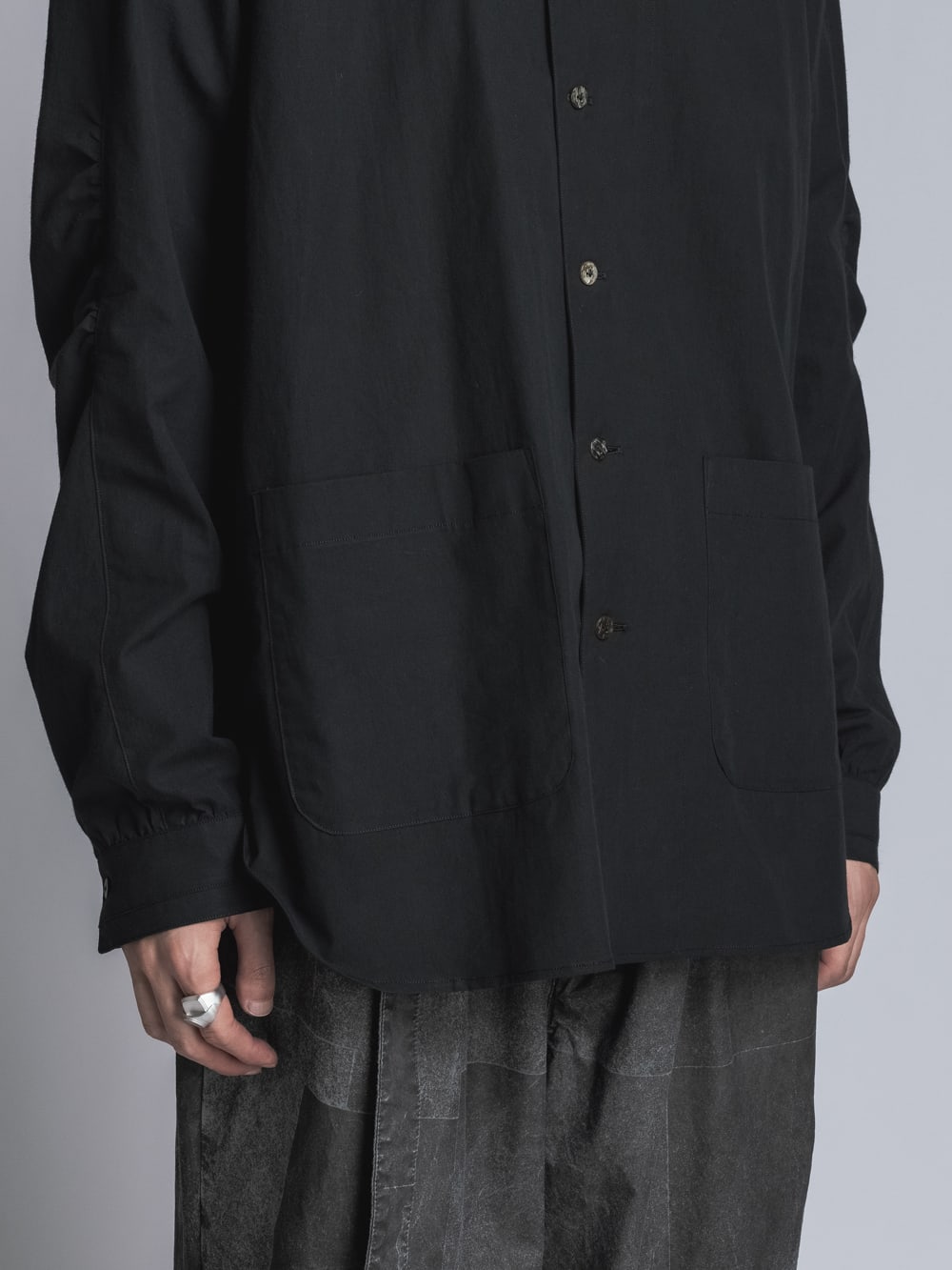 Typewriter Band Collar Shirt  Black