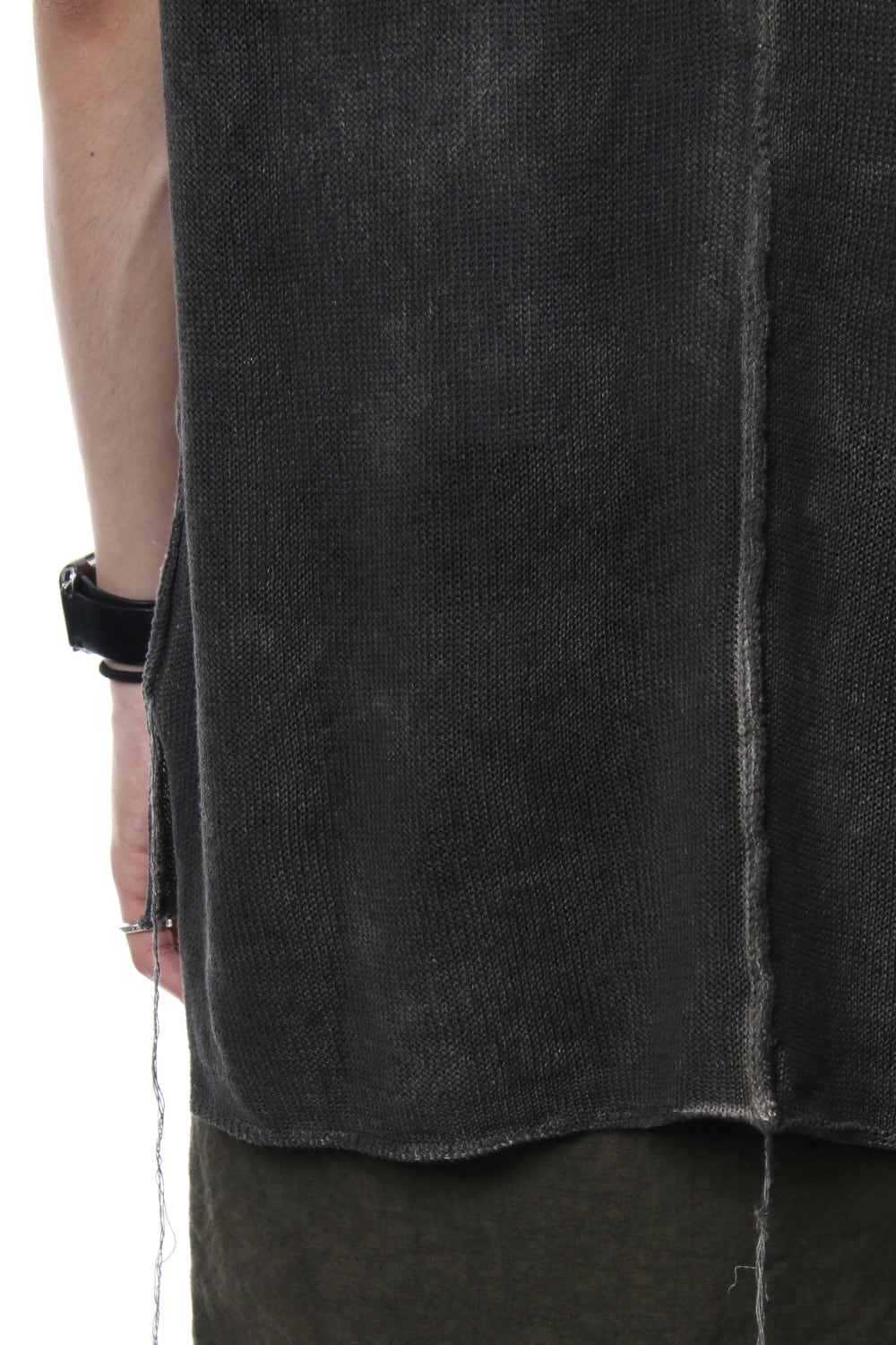 Hem Pocket Short Sleeve Knit Charcoal